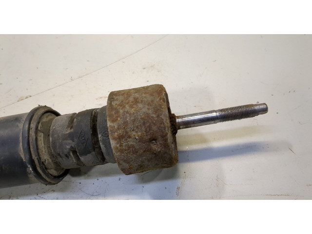 Стойка амортизатора  Renault Clio 1998-2008     1.2  бензин