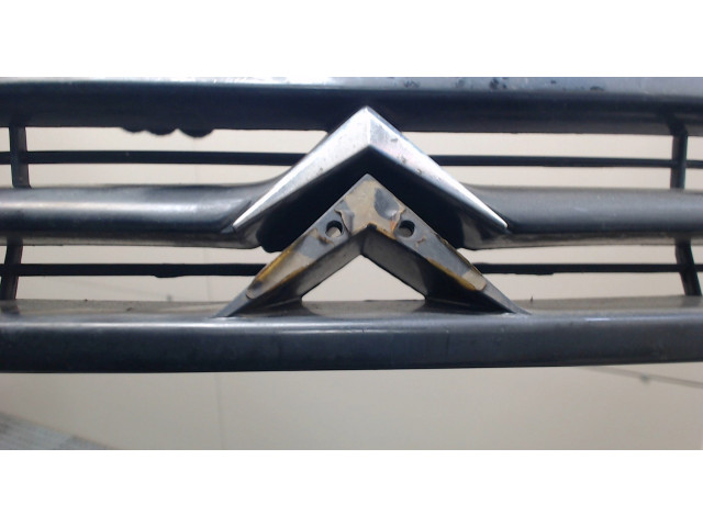 Решетка радиатора Citroen Saxo 1.1 7804J3