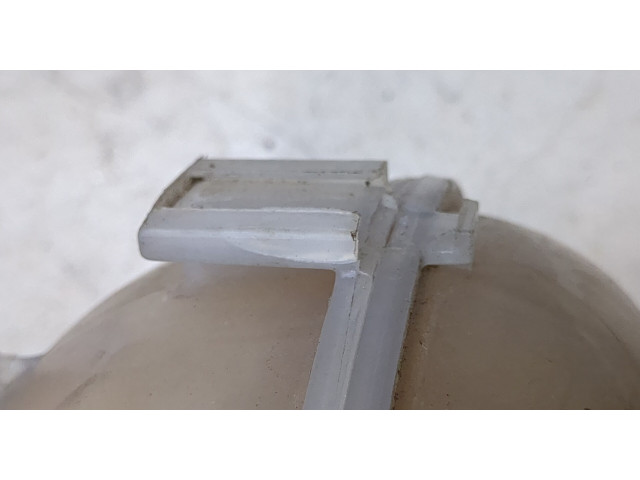 Бачок расширительный  Skoda Octavia (A7) 2017-2021    