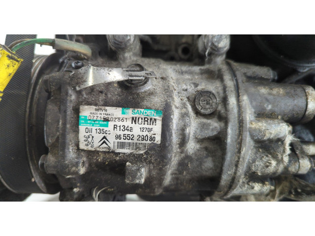 Форсунка топливная  Citroen C8 2002-2014    1980J8     