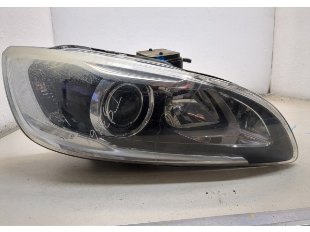 Фара передняя Volvo S60 2010-2018 правая