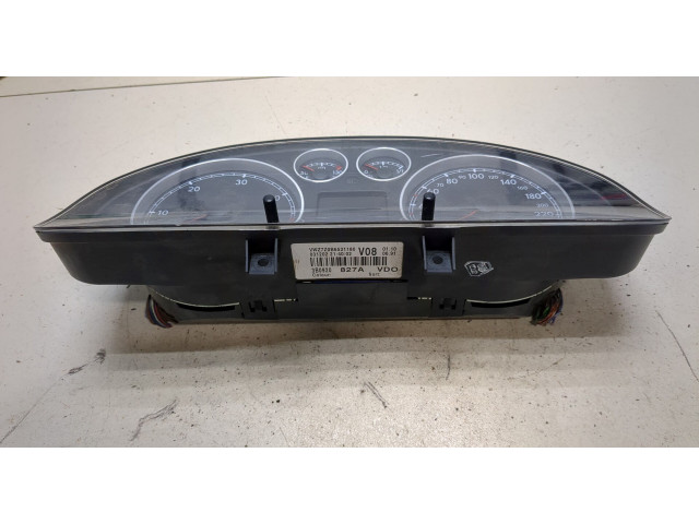 Панель приборов  Volkswagen Passat 5 2000-2005            