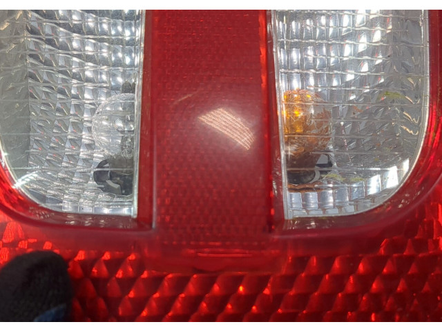 Задний фонарь     6Y6945086B   Skoda Fabia 1999-2004 