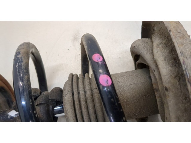 Стойка амортизатора Dacia Sandero 2012-2020