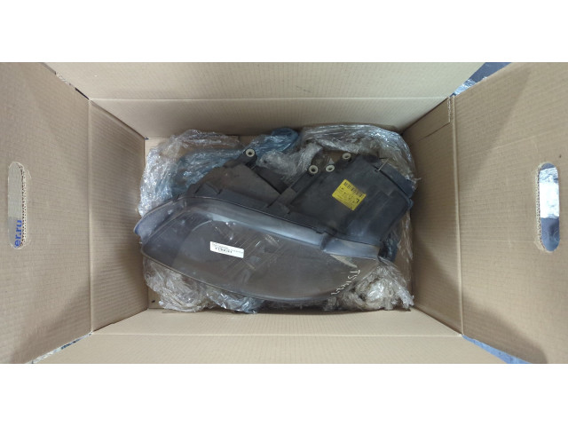 Фара передняя Volkswagen Caddy 2004-2015 левая