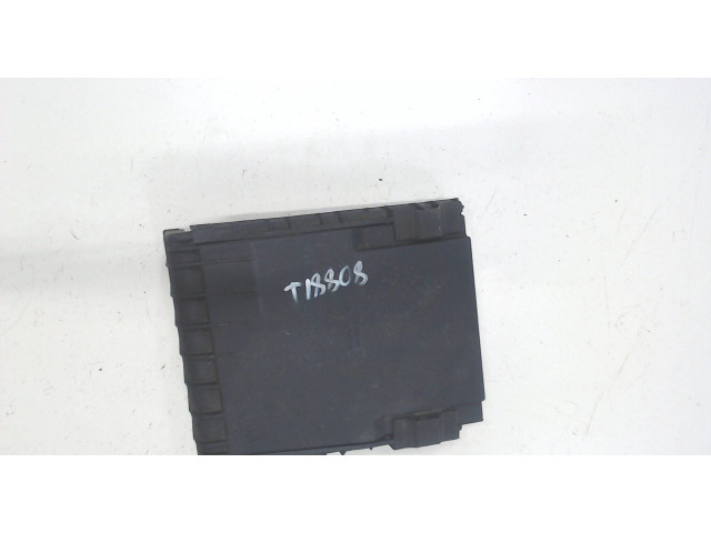 Крышка блока предохранителей Volkswagen Golf 6 2009-2012 1.4