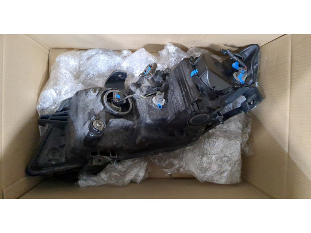 Фара передняя Honda Accord 7 2003-2007 правая