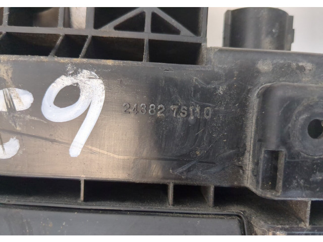 Блок предохранителей Infiniti QX56 2004-2010 243827s110 5.6