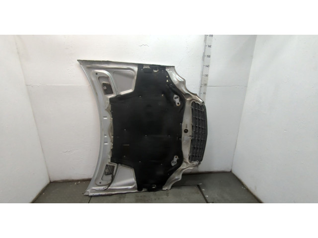 Решетка радиатора  Mercedes C W203 2000-2008          