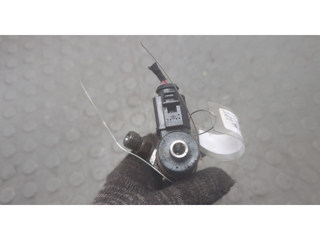 Форсунка топливная Volkswagen Tiguan 2011-2018 0445110469