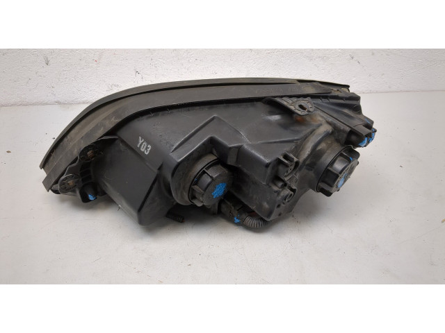 Фара передняя  KIA Sorento 2002-2009 правая 