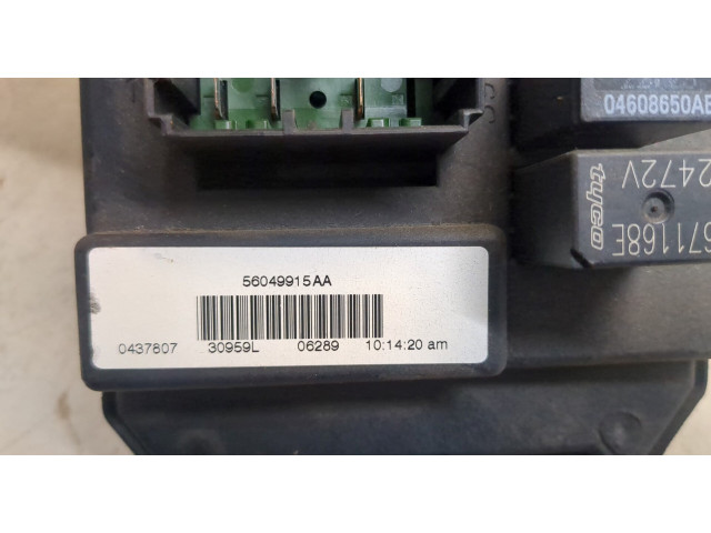 Блок предохранителей Jeep Grand Cherokee 2004-2010 56049915aa