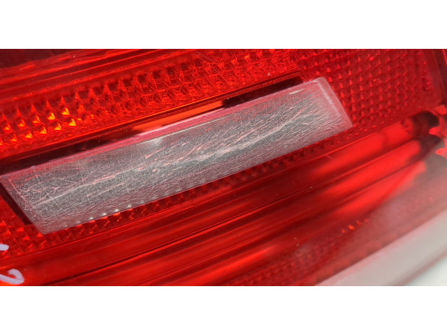 Задний фонарь