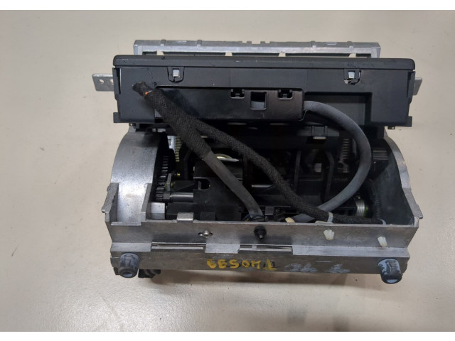 Дисплей мультимедиа  Audi A8 (D3) 2002-2005          