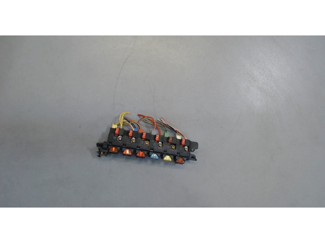 Блок предохранителей  Mercedes C W202 1993-2000      A025450801     2