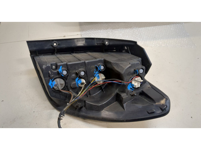 Задний фонарь          