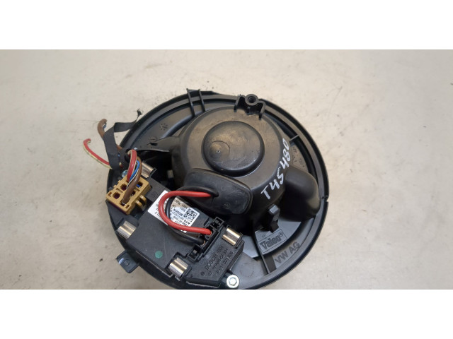 Моторчик печки Skoda Yeti 2009-2018