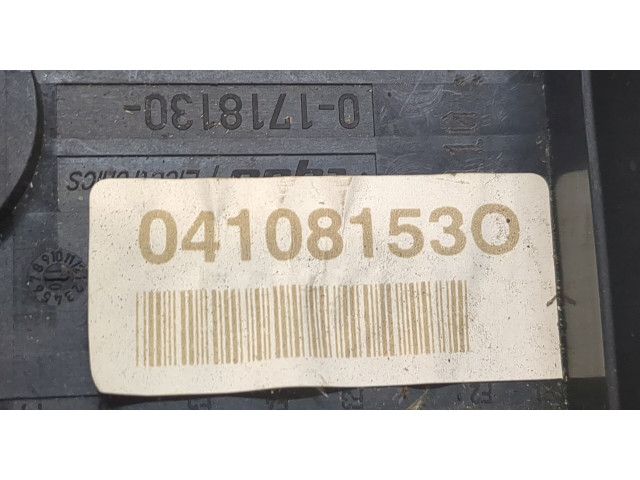 Блок предохранителей Volkswagen Golf 5 2003-2009 1.9