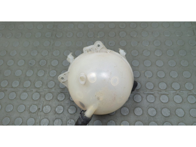 Бачок расширительный Volkswagen Passat 6 2005-2010