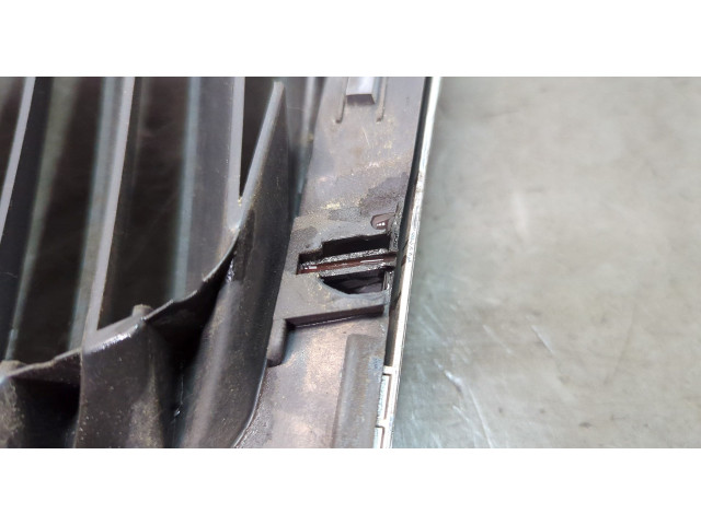 Решетка радиатора  Skoda Octavia (A5) 2004-2013          