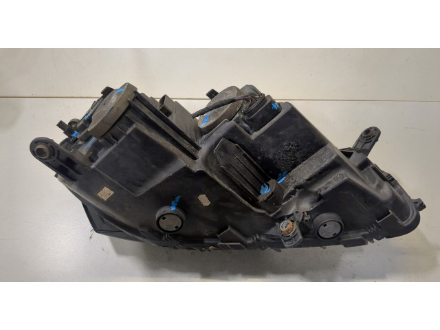 Фара передняя  Volkswagen Passat 7 2010-2015 Европа левая 