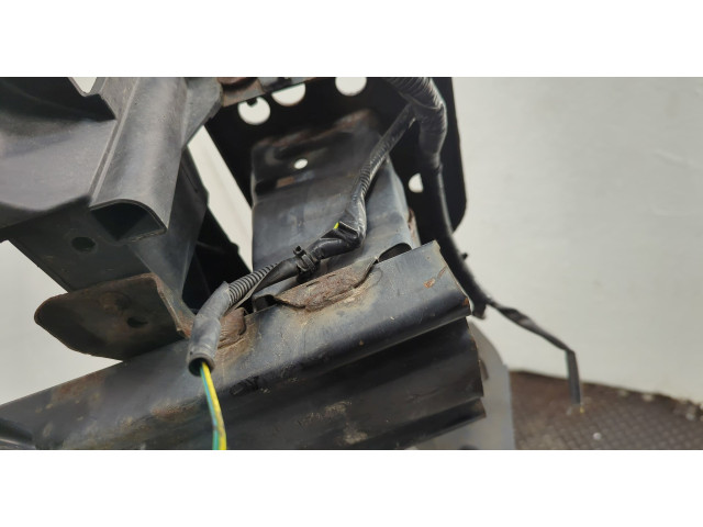 Замок капота  Ford Fiesta 2012-2019     