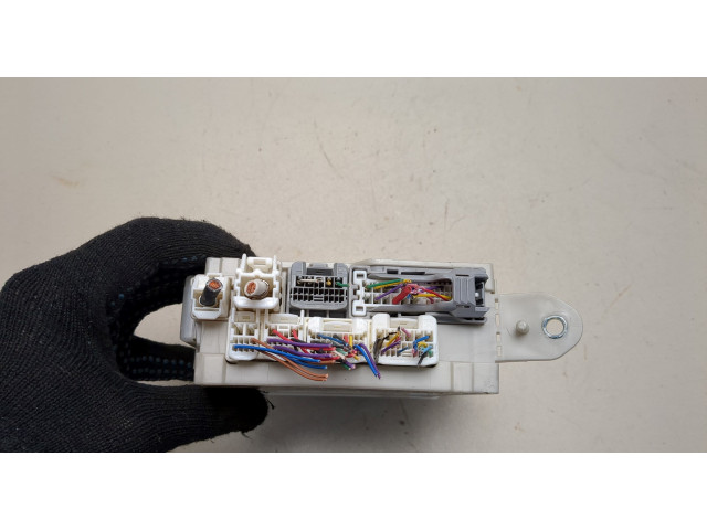 Блок предохранителей Lexus LS460 2006-2017 8267050140, 74701727