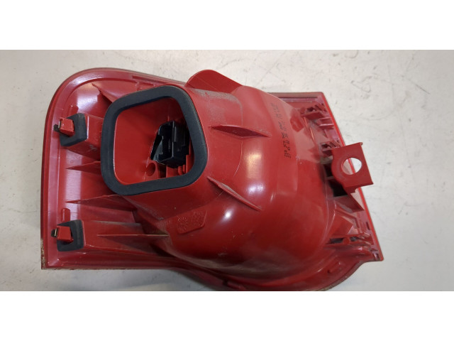 Задний фонарь          