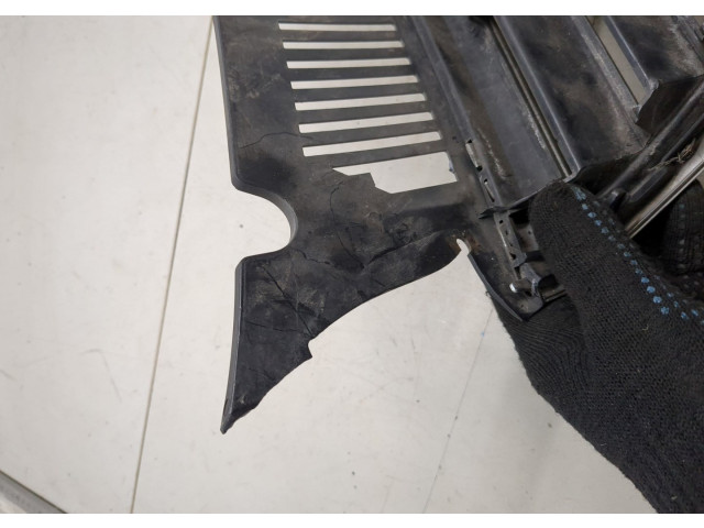 Решетка радиатора  Volkswagen Passat 6 2005-2010          3C0853651AFPWF