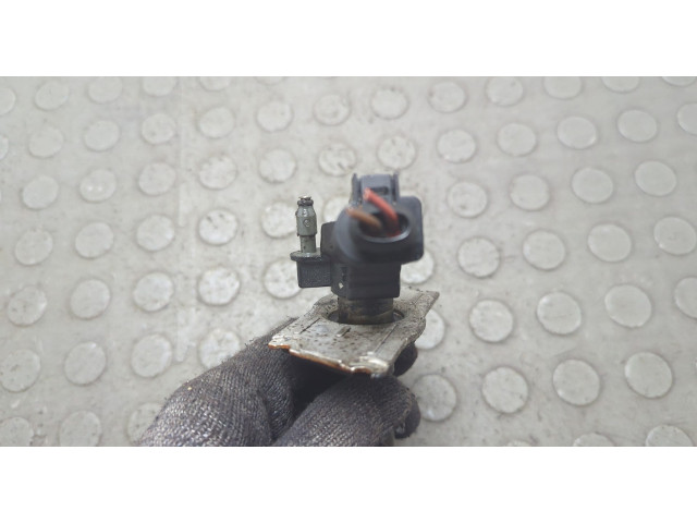 Форсунка топливная Volkswagen Passat 6 2005-2010 03L130277, 0445116030