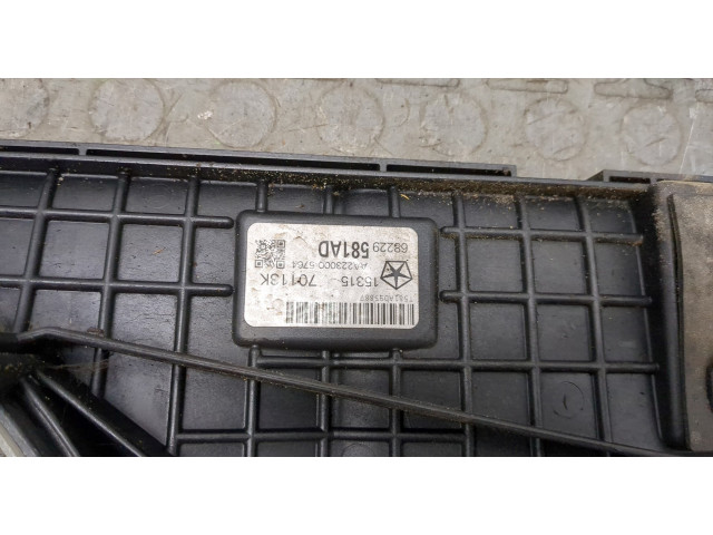 Вентилятор радиатора  Jeep Cherokee 2013-           