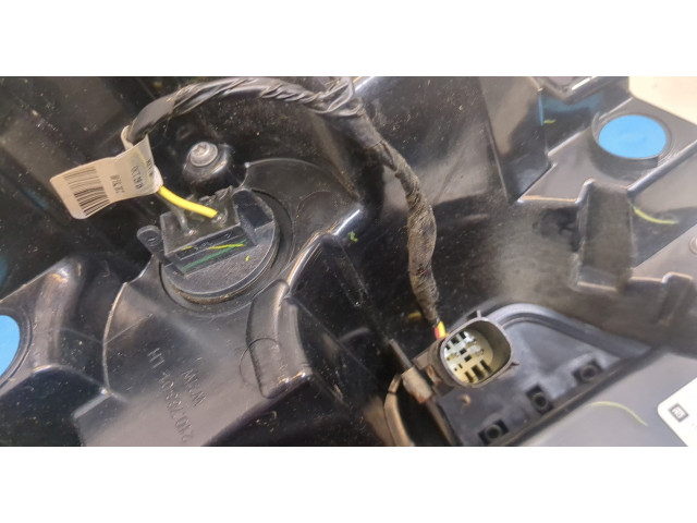 Задний фонарь 84379497