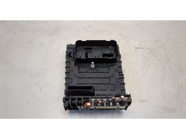 Блок предохранителей Skoda Yeti 2009-2014