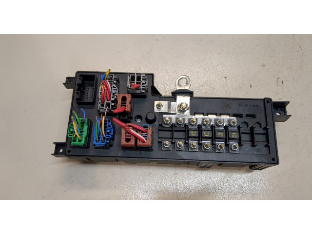 Блок предохранителей  Volvo V70 2001-2008      518322110, 9452993   