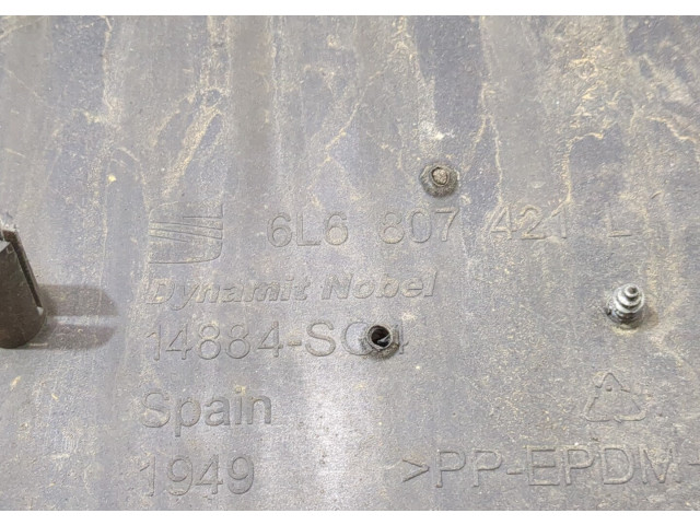 Бампер  Seat Ibiza 3 2001-2006 задний     6L6807421L