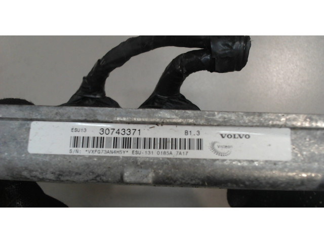 Блок управления двигателем  Volvo C30 2006-2010     