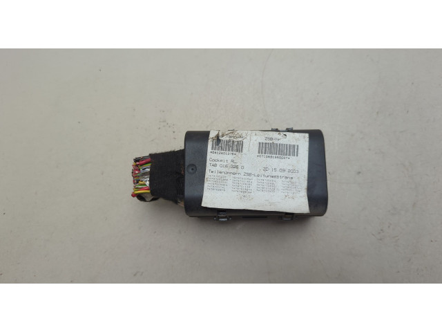 Блок предохранителей  Volkswagen Transporter 5 2003-2015         