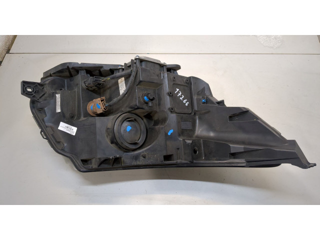 Фара передняя  Ford Explorer 2015-2018 левая 