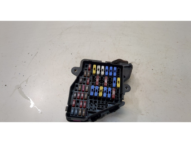 Блок предохранителей Skoda Octavia Tour 2000-2010