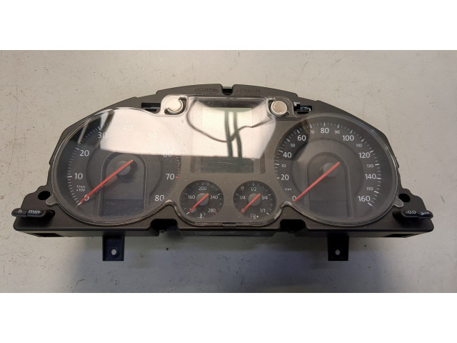 Панель приборов  Volkswagen Passat 6 2005-2010            