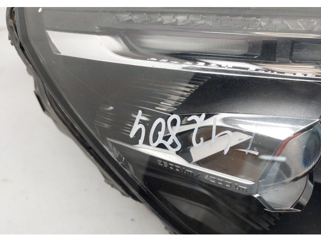 Фара передняя  Peugeot 3008 2016-2020 правая 