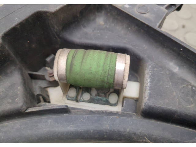 Вентилятор радиатора  Fiat Punto Evo 2009-2012           