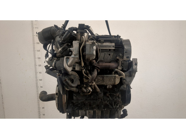 Форсунка топливная  Skoda SuperB 2008-2015         