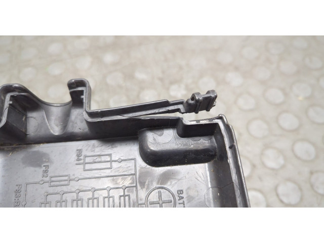 Крышка блока предохранителей  Tesla Model S 2012-2016         