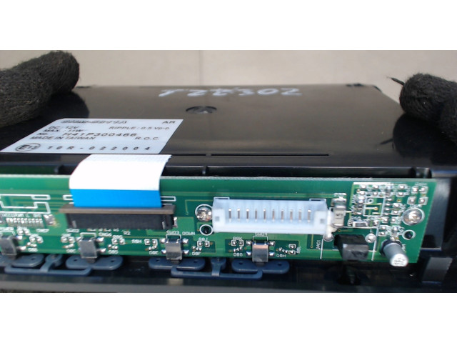 Дисплей бортового компьютера Volvo XC90 2002-2006 H41P300466