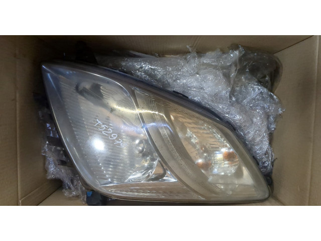 Фара передняя  Toyota Prius 2003-2009 левая 