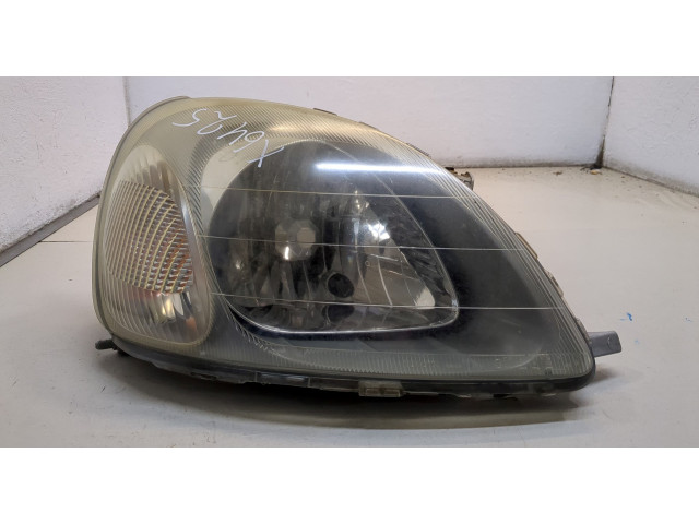 Фара передняя  Toyota Yaris 1999-2006 правая 
