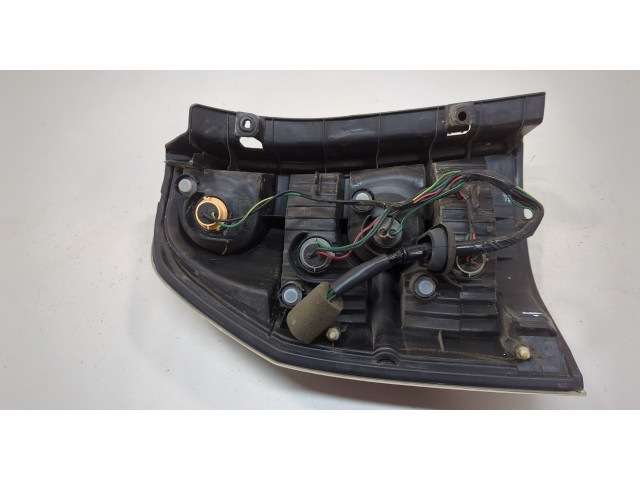 Задний фонарь          