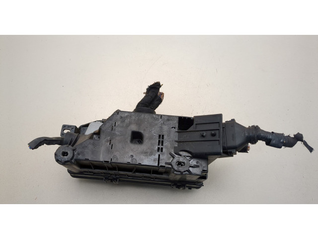 Блок предохранителей  Chevrolet Captiva 2011-2016         