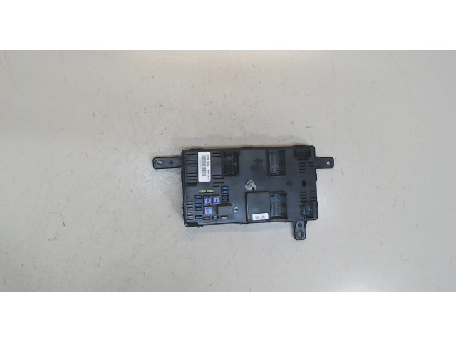 Блок предохранителей  KIA Mohave (Borrego)      919582j020    3.8